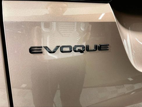 Used 2024 Land Rover Range Rover Evoque Dynamic SE image 7