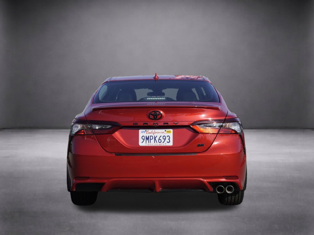 Used 2024 Toyota Camry SE FWD image 6