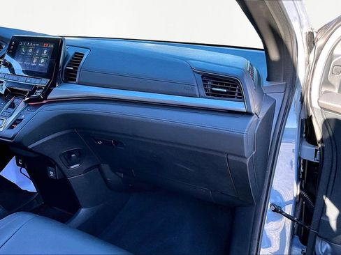 Used 2023 Honda Odyssey Sport image 21