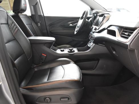 Used 2024 GMC Terrain AT4 w/ Tech Package AWD/4WD image 5