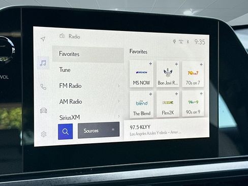 Used 2023 Lexus UX 250h FWD w/ Accessory Package (Z2) image 24