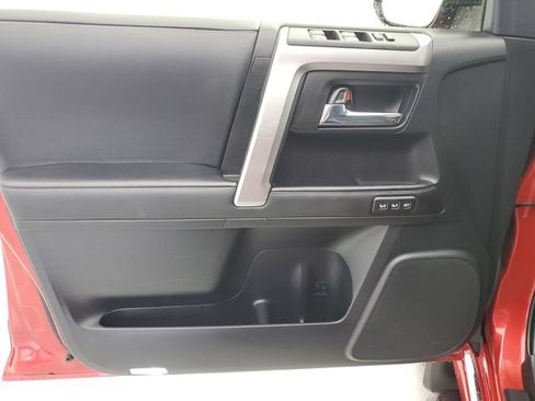 Used 2024 Toyota 4Runner Limited AWD/4WD image 20
