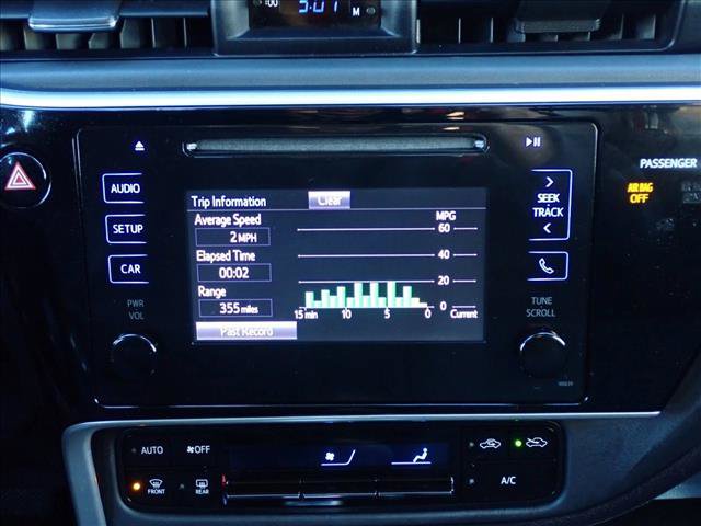 Used 2017 Toyota Corolla LE w/ Carpet Mat Package (TMS) FWD image 15