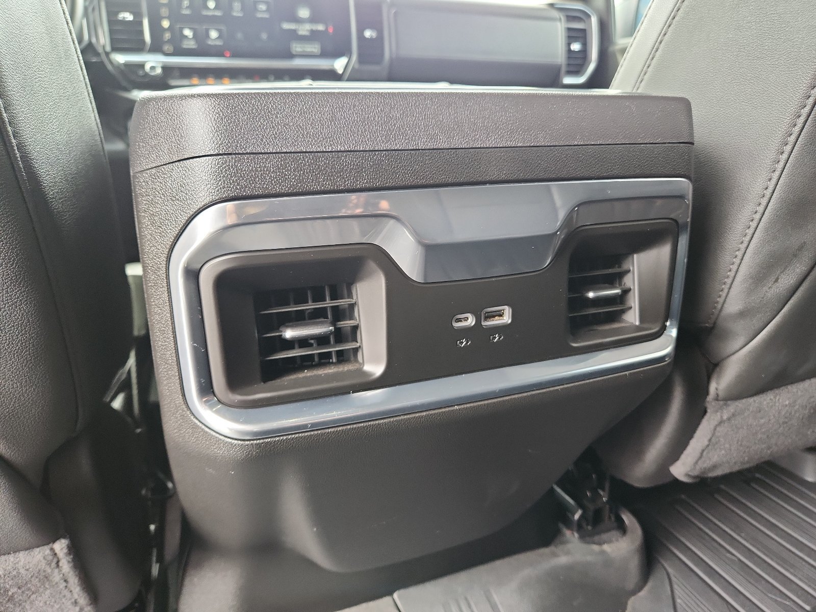 Used 2024 GMC Sierra 1500 Elevation w/ Elevation Premium Package AWD/4WD image 13