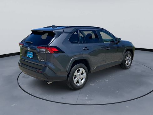 Used 2025 Toyota RAV4 XLE FWD image 7