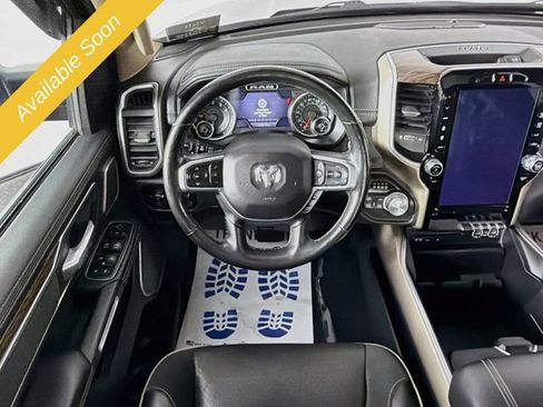 Used 2019 RAM 1500 Laramie AWD/4WD image 23