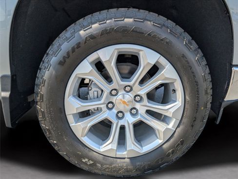 New 2026 Chevrolet Silverado 1500 LTZ AWD/4WD image 12