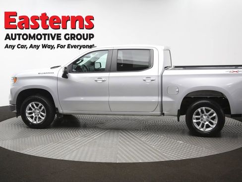 Used 2022 Chevrolet Silverado 1500 LT AWD/4WD image 63