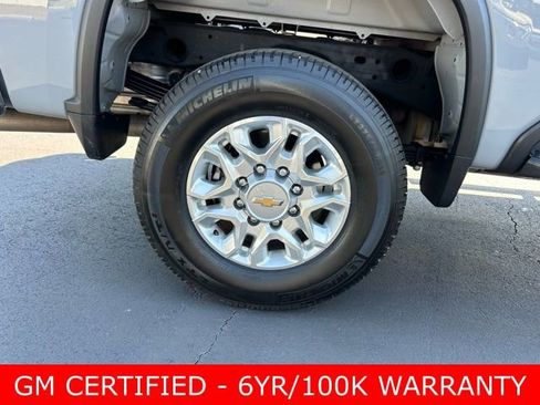 Used 2024 Chevrolet Silverado 2500 LT w/ Convenience Package image 7