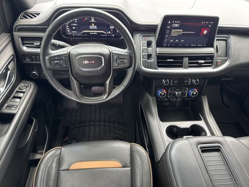 Used 2023 GMC Yukon AT4 w/ AT4 Premium Package AWD/4WD image 18