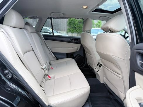 Used 2019 Subaru Outback 2.5i Limited AWD/4WD image 19