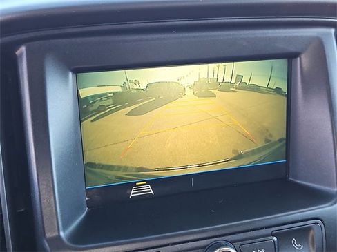 Used 2019 Chevrolet Colorado 2WD Extended Cab image 16