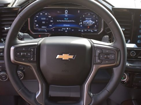 Used 2024 Chevrolet Silverado 1500 High Country w/ Technology Package image 20