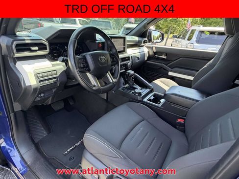 Used 2024 Toyota Tacoma TRD Off-Road AWD/4WD image 17