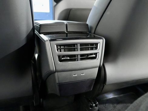 Used 2018 Tesla Model X 75D image 29