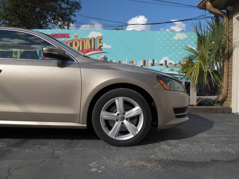 Used 2015 Volkswagen Passat TDI SE image 35