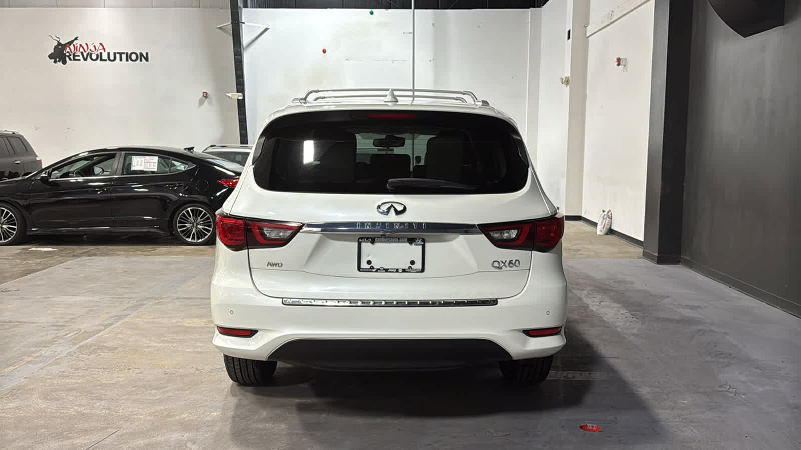 Used 2020 INFINITI QX60 Luxe w/ Essential Package AWD/4WD image 5