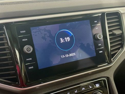 Used 2020 Volkswagen Atlas Cross Sport SEL R-Line image 15