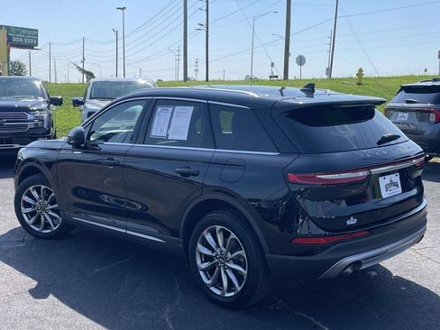 Used 2021 Lincoln Corsair AWD w/ Premium Package image 5