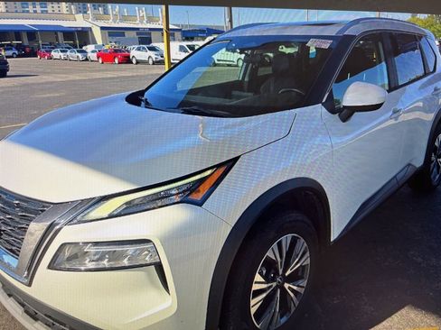 Used 2023 Nissan Rogue SV w/ SV Premium B Package image 1