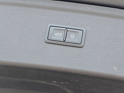 Certified 2023 Audi Q5 2.0T Premium Plus AWD/4WD image 17