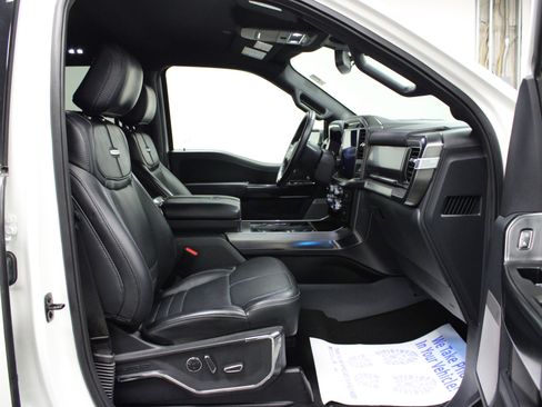 Used 2024 Ford F150 Platinum w/ FX4 Off-Road Package image 17