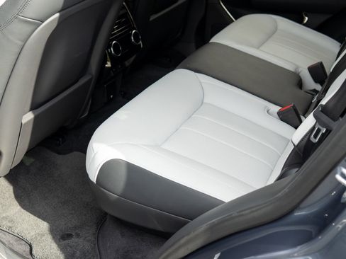 Used 2023 Land Rover Range Rover Sport First Edition image 37