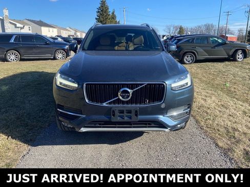 Used 2018 Volvo XC90 T6 Momentum w/ Convenience Package image 8