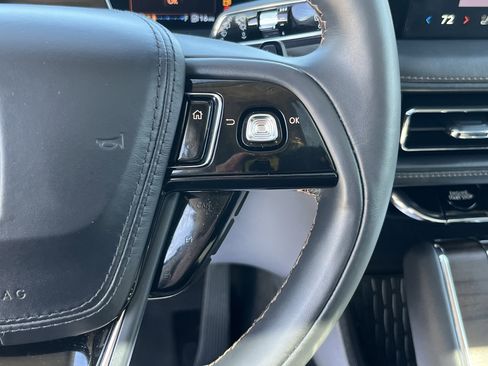 Used 2025 Lincoln Aviator Reserve w/ Luxury Package AWD/4WD image 19