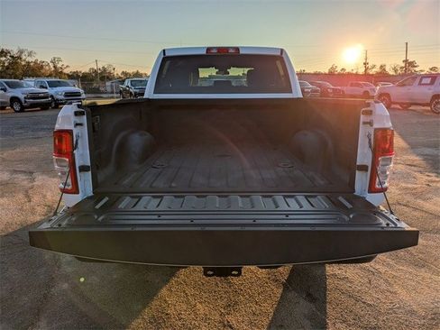 Used 2021 RAM 3500 Big Horn image 12