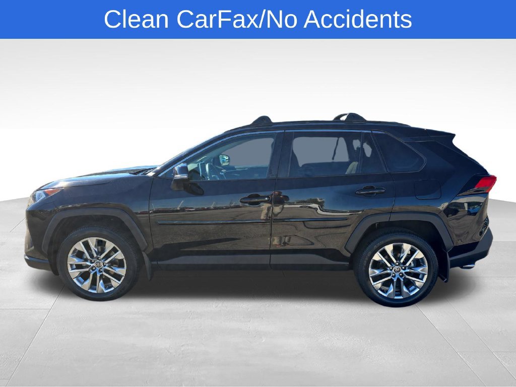 Used 2021 Toyota RAV4 XLE Premium AWD/4WD image 2