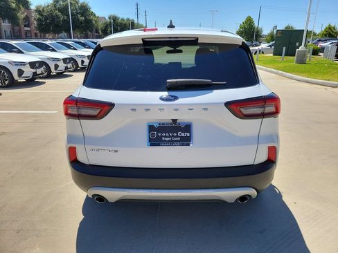 Used 2025 Ford Escape Active FWD image 6