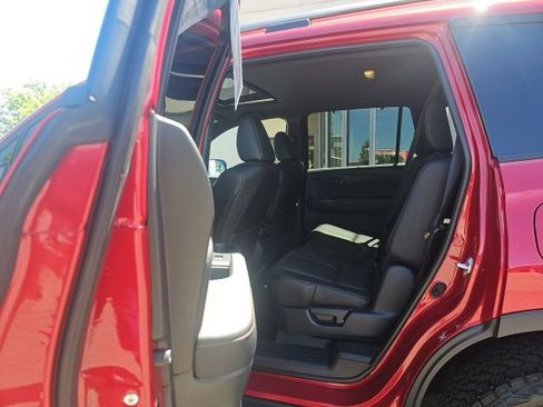 Used 2024 Honda Passport TrailSport image 7