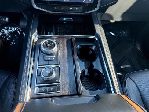 Used 2023 Ford Expedition Platinum image 51