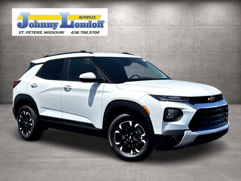 Used 2023 Chevrolet TrailBlazer LT w/ Convenience Package FWD image 1
