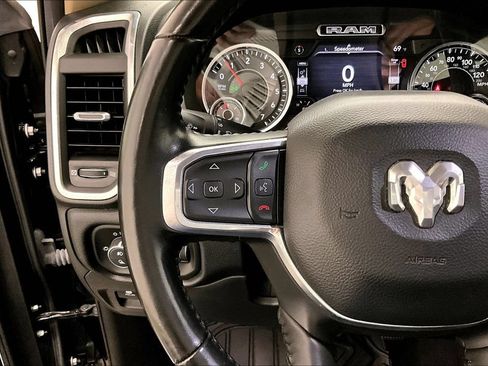 Used 2021 RAM 1500 Laramie AWD/4WD image 12