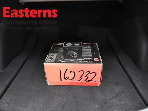 Used 2023 Tesla Model 3 Standard Range image 9