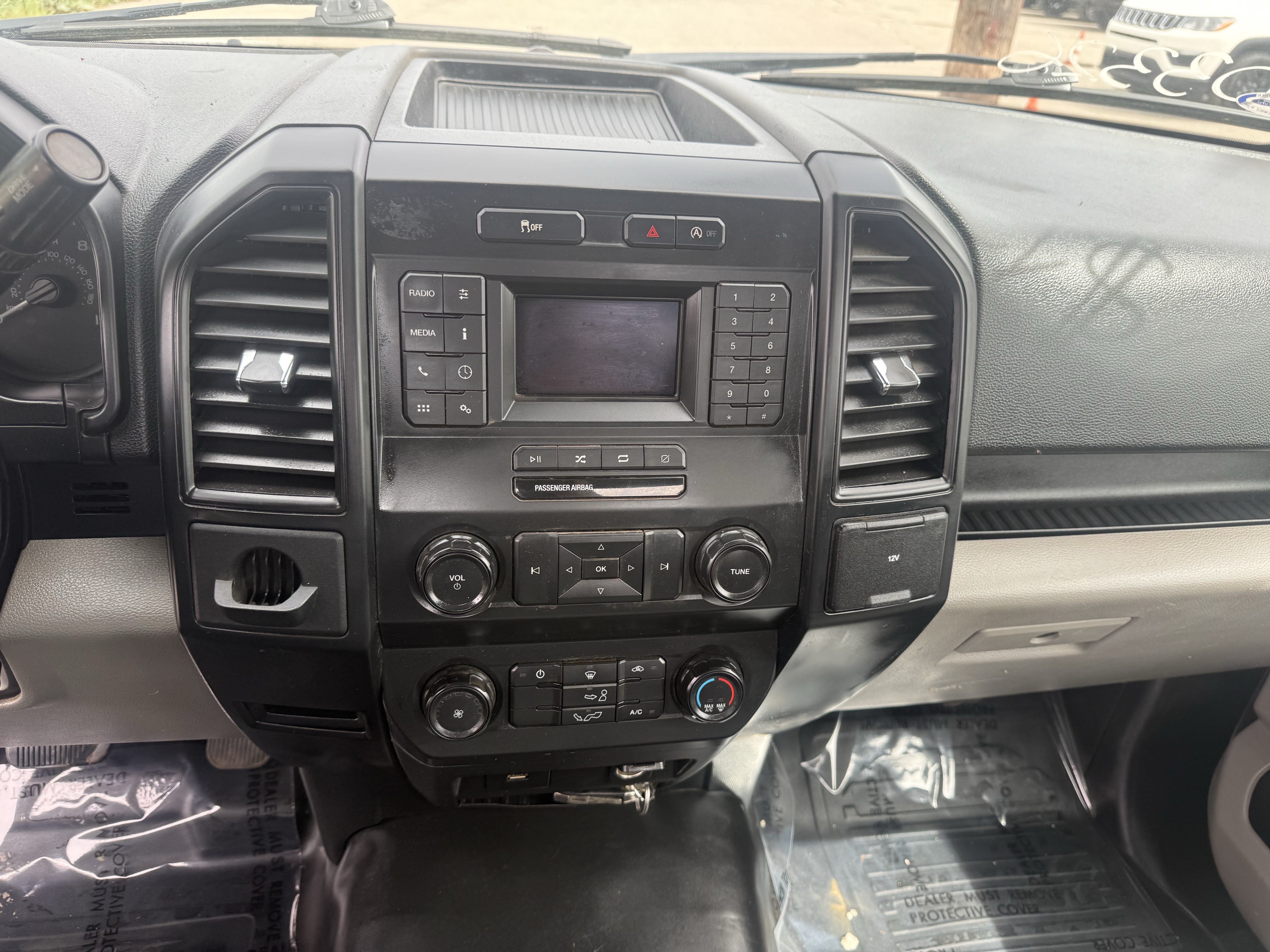 Used 2020 Ford F150 XL w/ Equipment Group 101A Mid RWD image 11