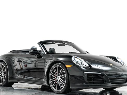 Used 2017 Porsche 911 Carrera 4S AWD/4WD image 34
