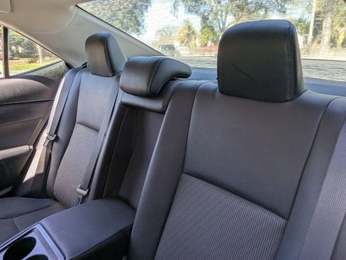 Used 2018 Toyota Corolla SE image 14