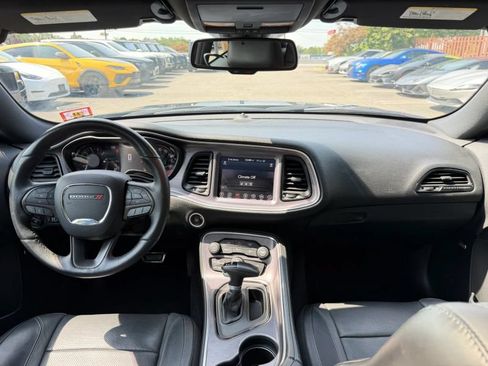 Used 2017 Dodge Challenger SXT Plus RWD image 15