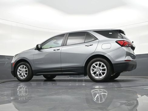 Used 2024 Chevrolet Equinox LS FWD image 32