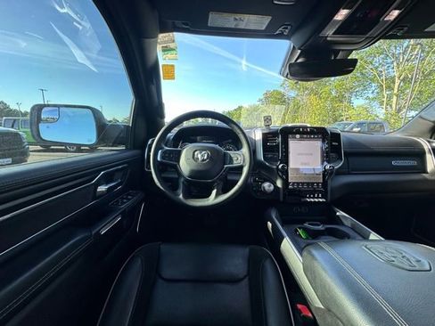 Used 2023 RAM 1500 Laramie AWD/4WD image 18