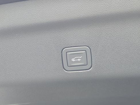 New 2026 GMC Yukon XL Elevation w/ Elevation Premium Package image 7