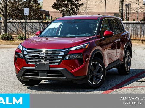 Used 2025 Nissan Rogue SV image 1