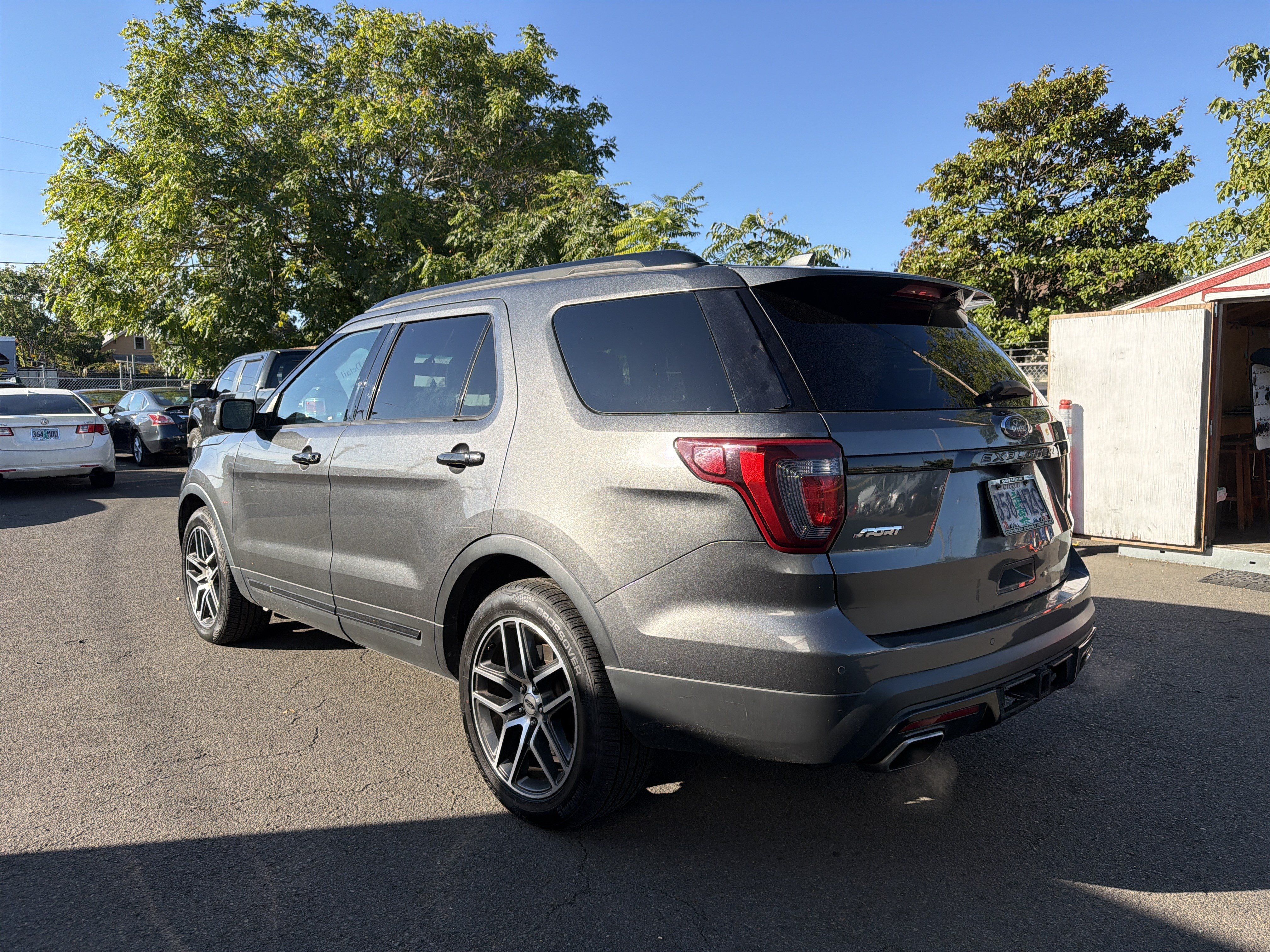 Used 2017 Ford Explorer Sport w/ Equipment Group 401A AWD/4WD image 3