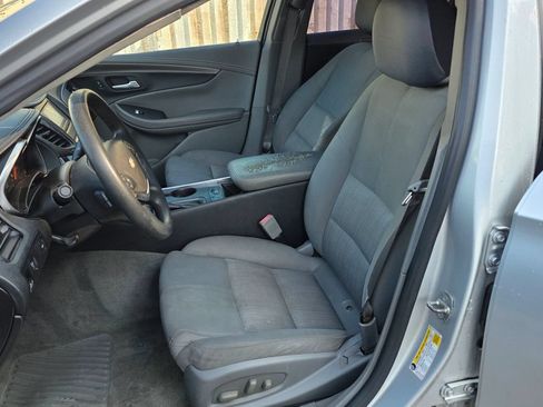 Used 2015 Chevrolet Impala LTZ FWD image 12