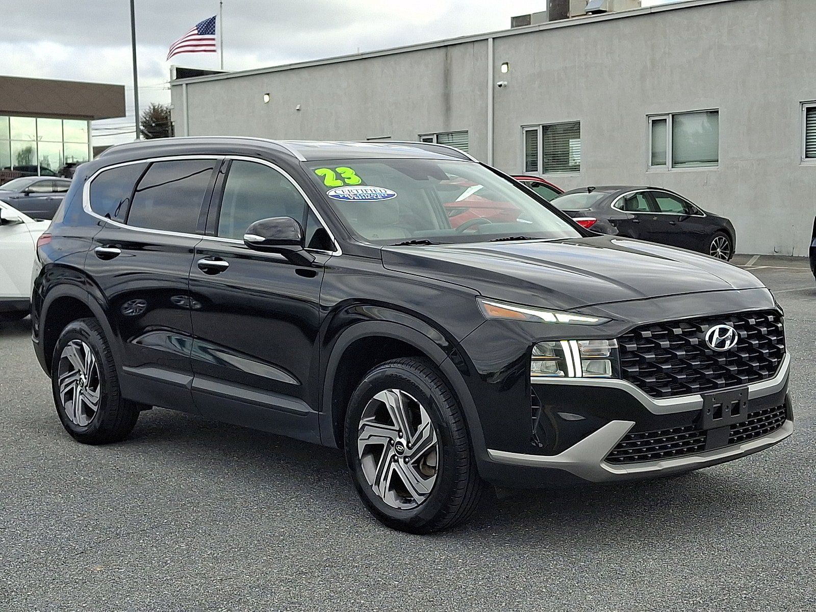 Certified 2023 Hyundai Santa Fe SEL AWD/4WD image 3