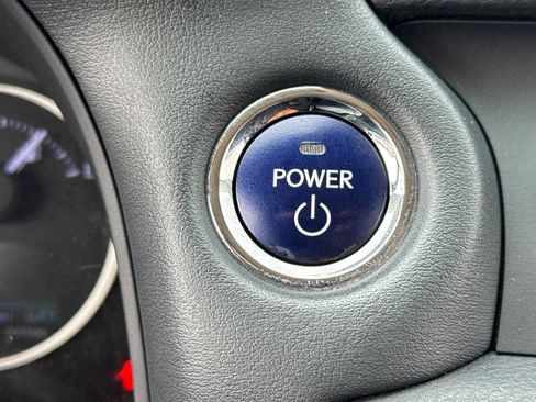 Used 2016 Lexus CT 200h w/ Seat Comfort Package FWD image 16