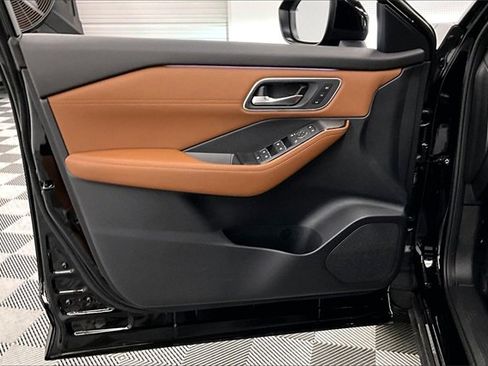 New 2026 Nissan Rogue Platinum w/ Platinum Premium Package image 28